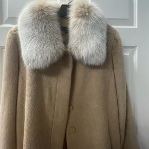 BRAND NWT Stunning Sophia Cashmere Coat